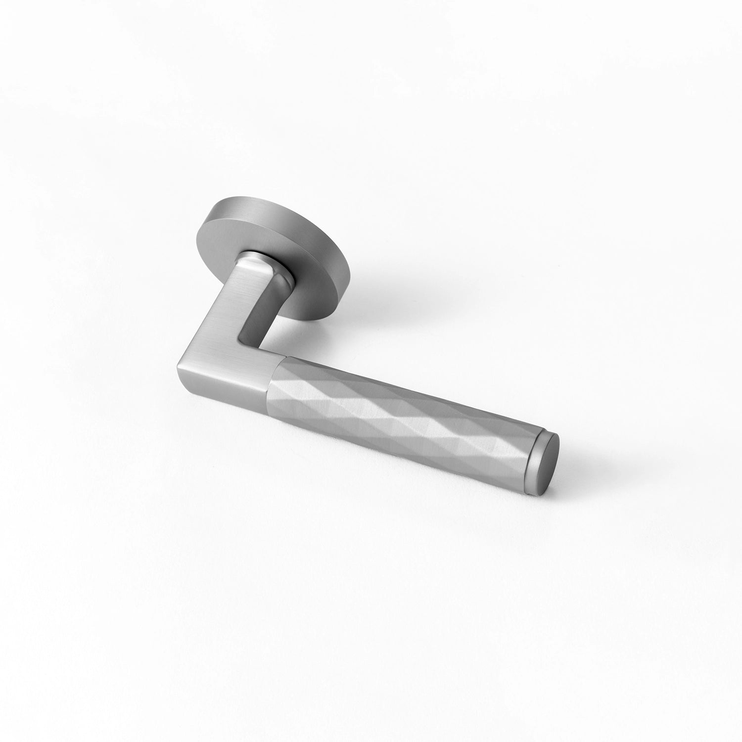 Internal door handle Fendal-02 in nickel finish, showcasing the front angle with diamond pattern grip.