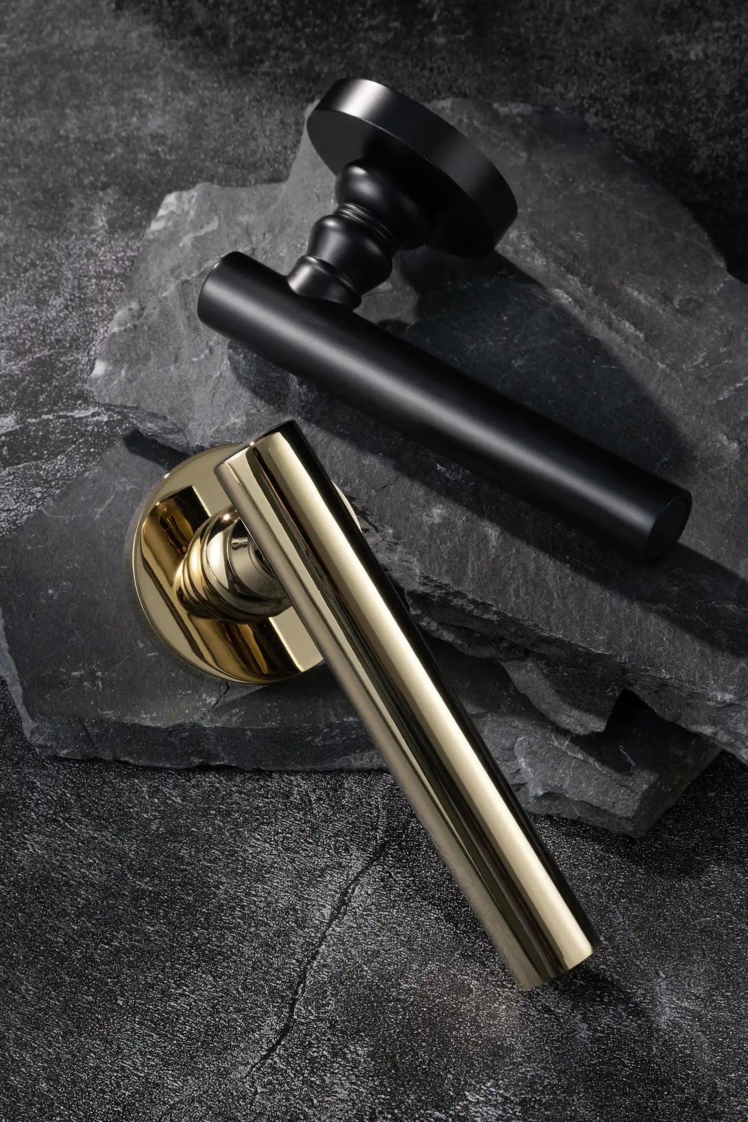 Alda | Lever Door Handles | Black