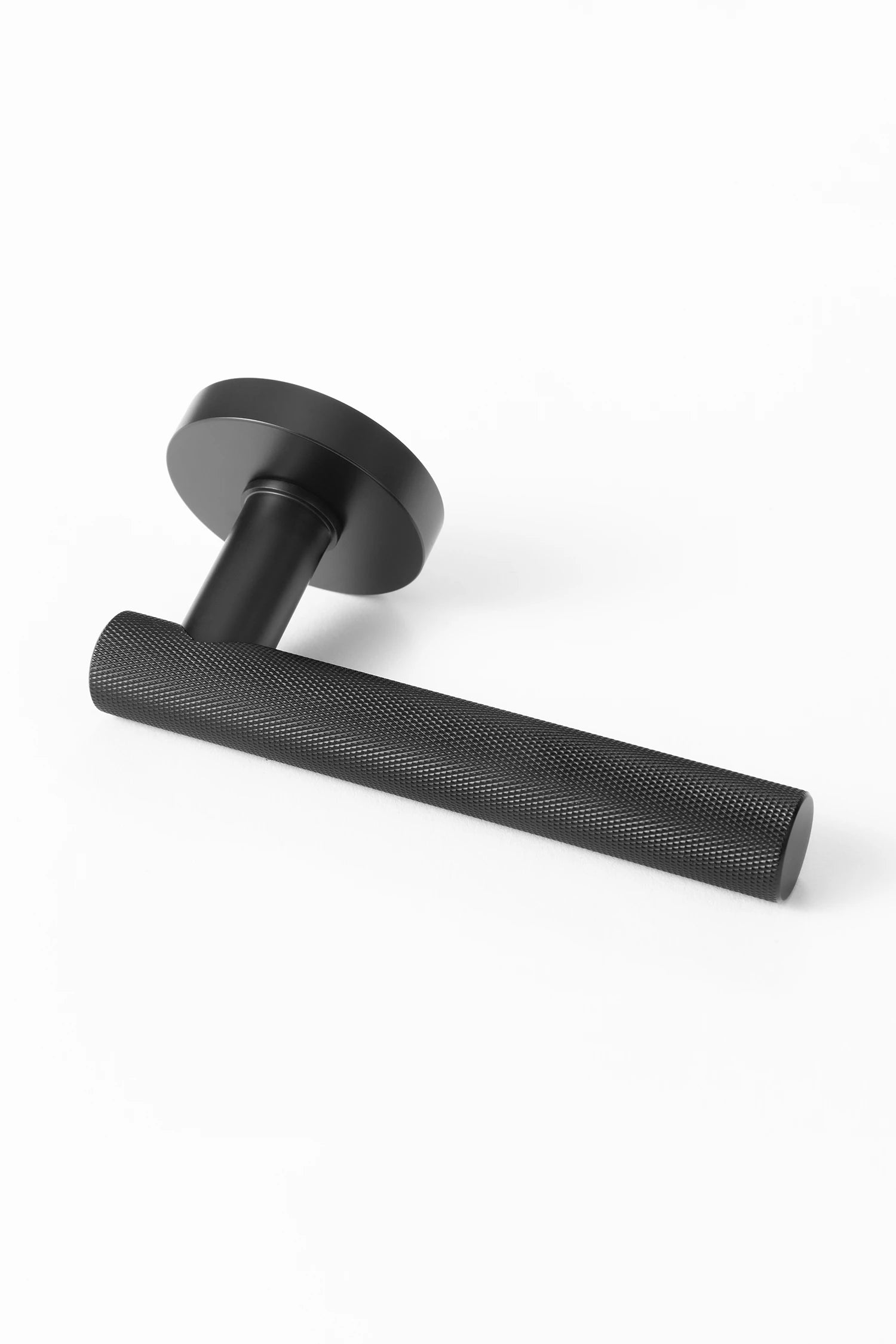 Tord #01 | Knurled Lever Door Handle | Black