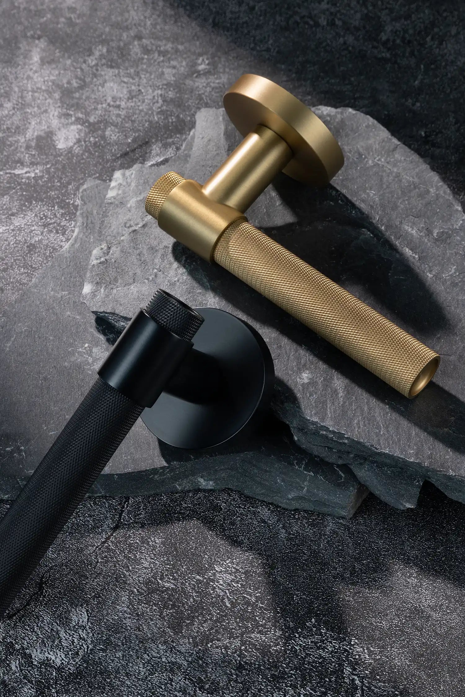 Tord #02 | Knurled Lever Door Handle | Black