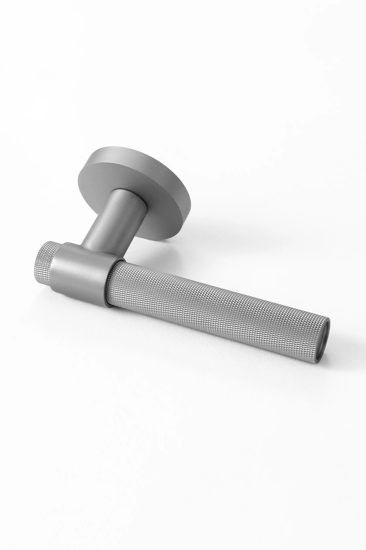 Tord #02 | Knurled Lever Door Handle | Nickel